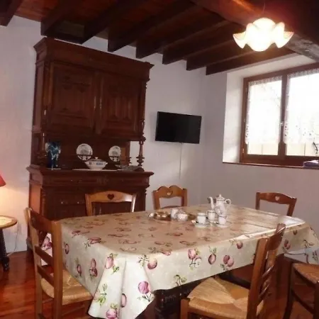 別荘 House De Prades